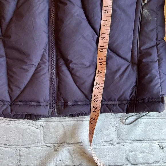 REI Goose Down Womens Burgundy Puffer Jacket Medium Winter Gorpcore Full Zip - Picture 7 of 16